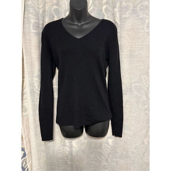 Nice Susan Bristol Womens Sweater size medium Merino Wool Black V Neck Pullover - Picture 1 of 4